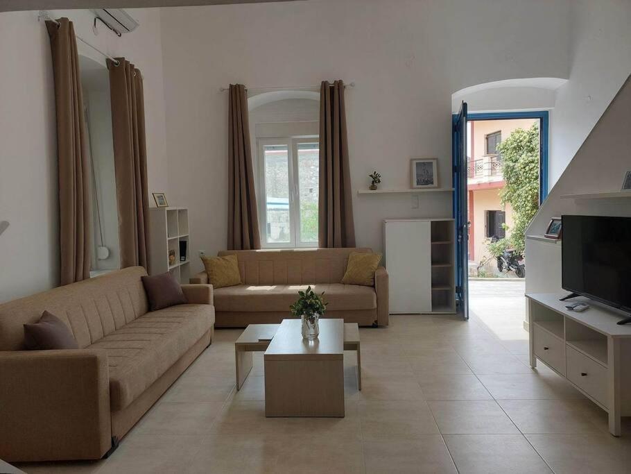 Lion'S House Villa Kalymnos Town Luaran gambar